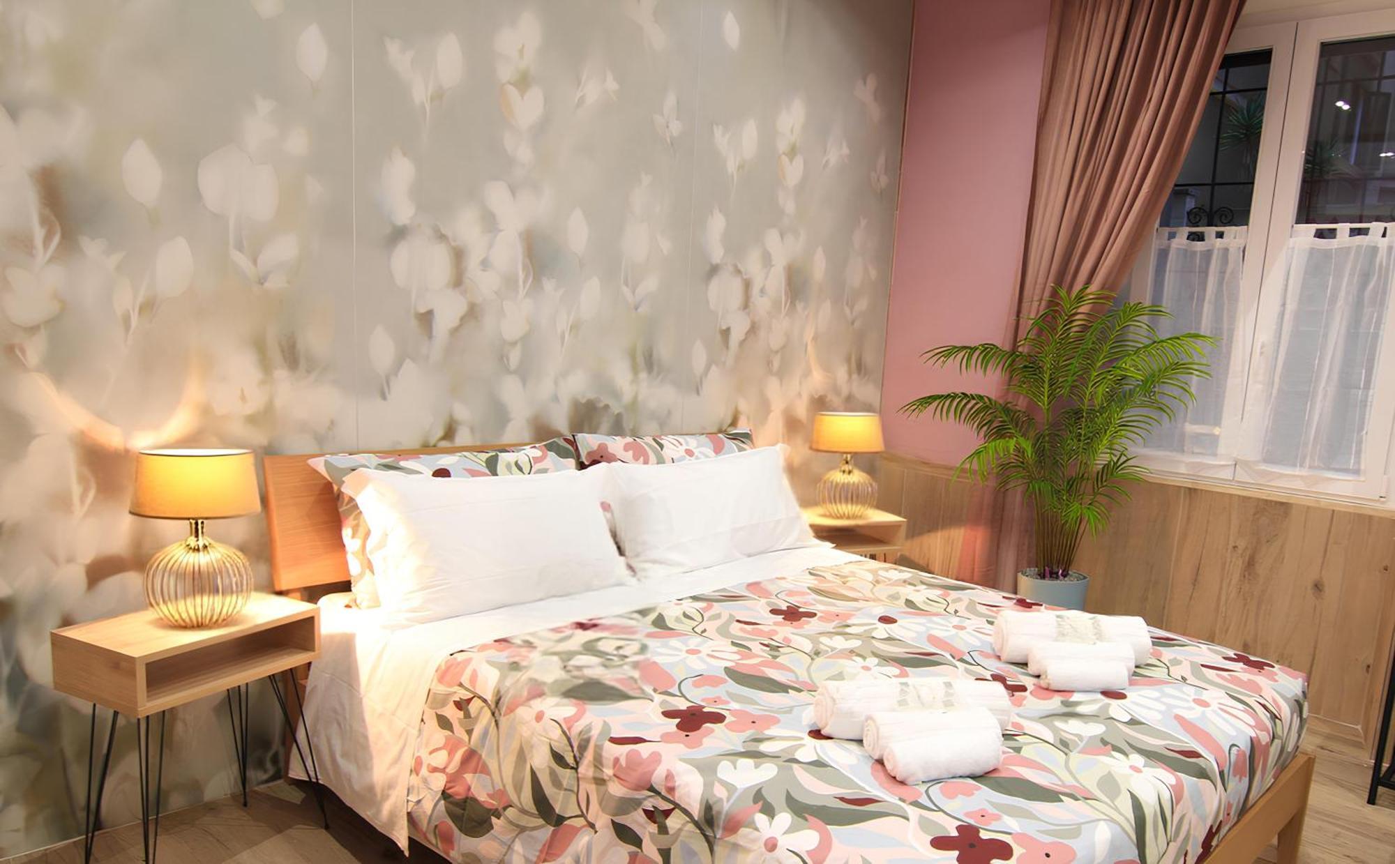 Helle Hus Guest House - 200M From Piazza Bologna Metro And 10 Minutes From The Colosseum المظهر الخارجي الصورة